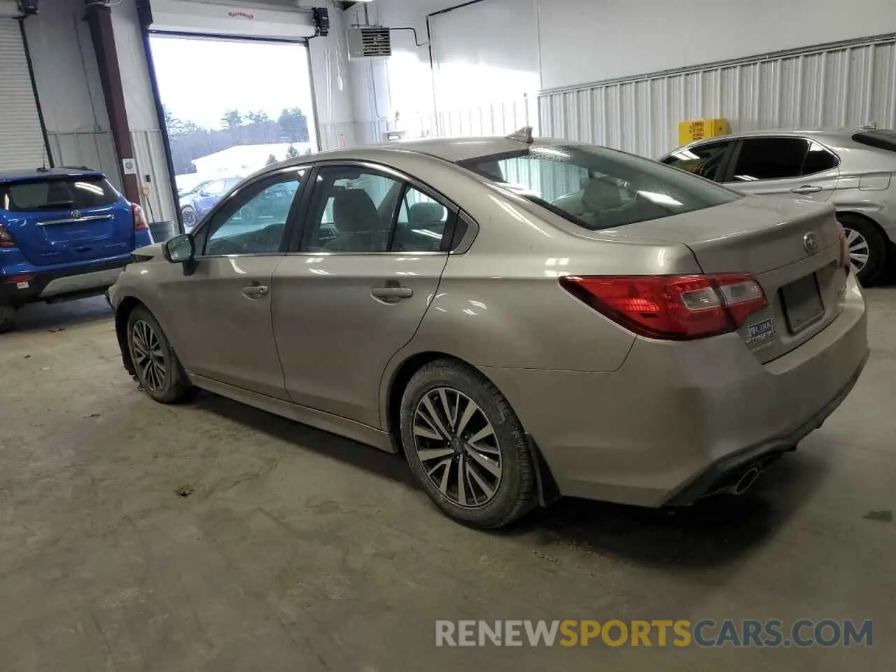 2 Фотография поврежденного автомобиля 4S3BNAF65K3009953 SUBARU LEGACY 2019