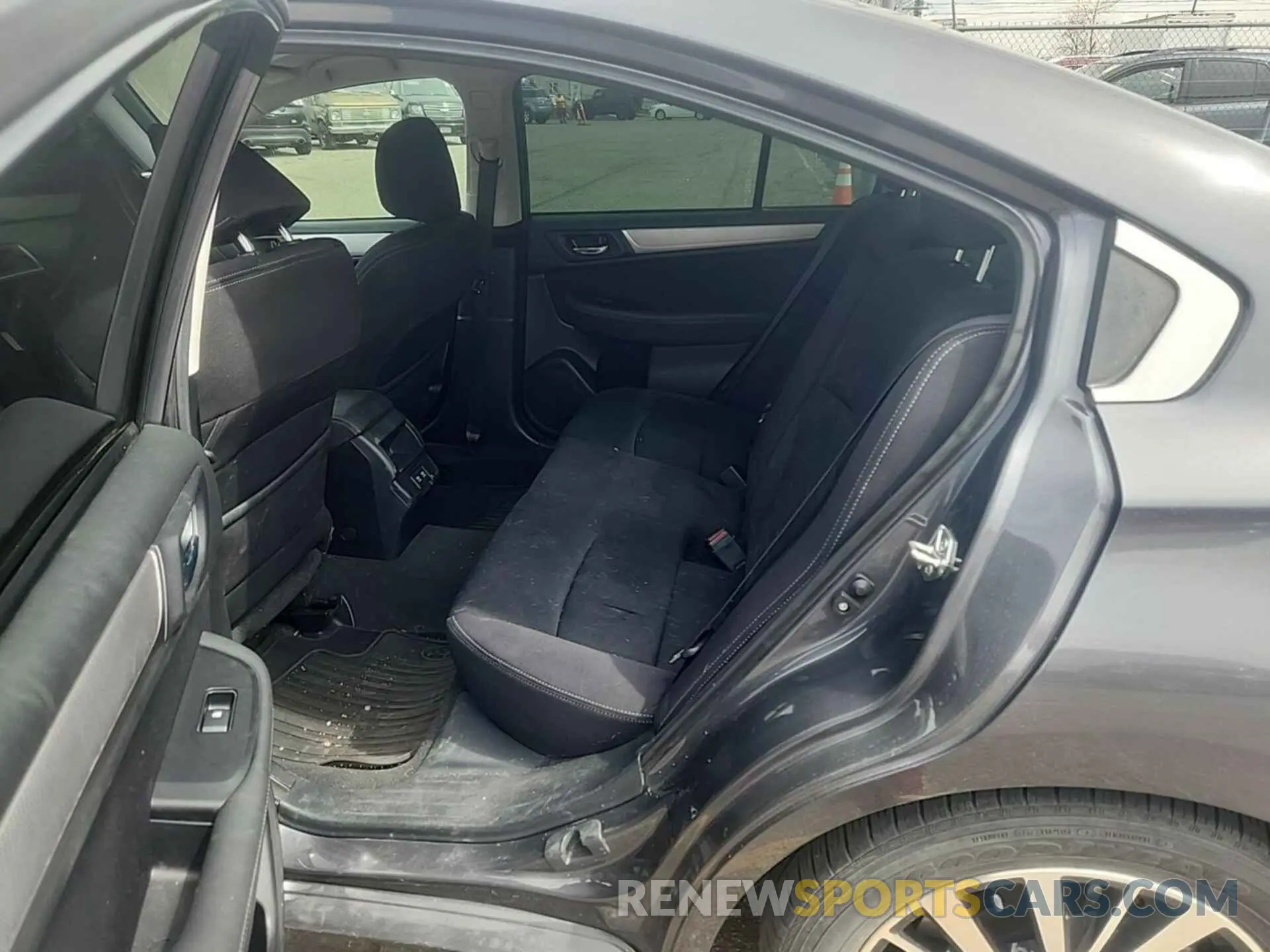 6 Фотография поврежденного автомобиля 4S3BNAF65K3028325 SUBARU LEGACY 2019