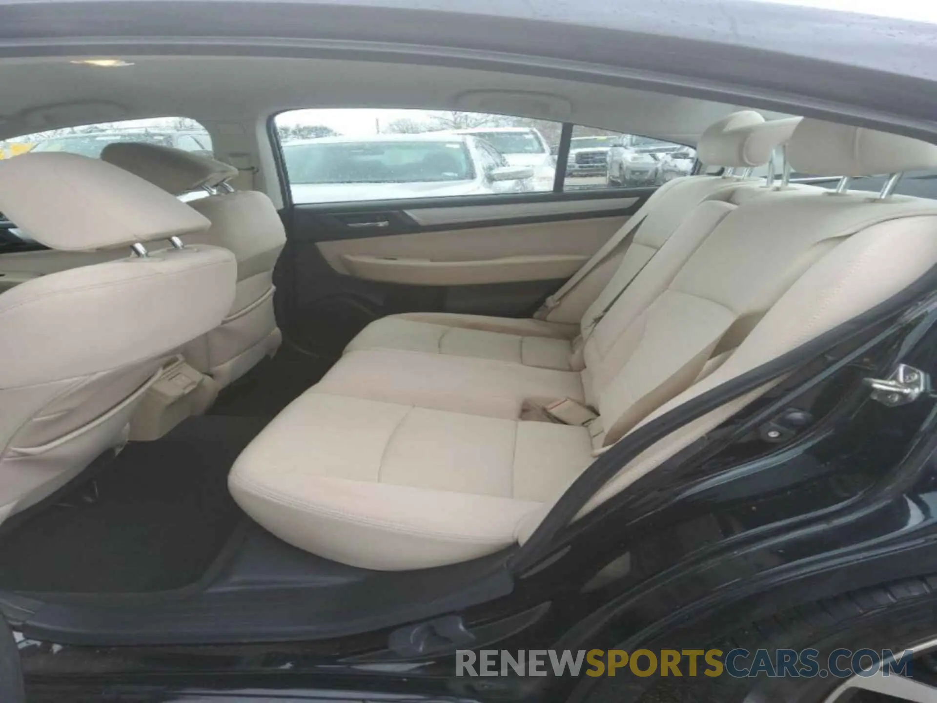 3 Фотография поврежденного автомобиля 4S3BNAF68K3029565 SUBARU LEGACY 2019