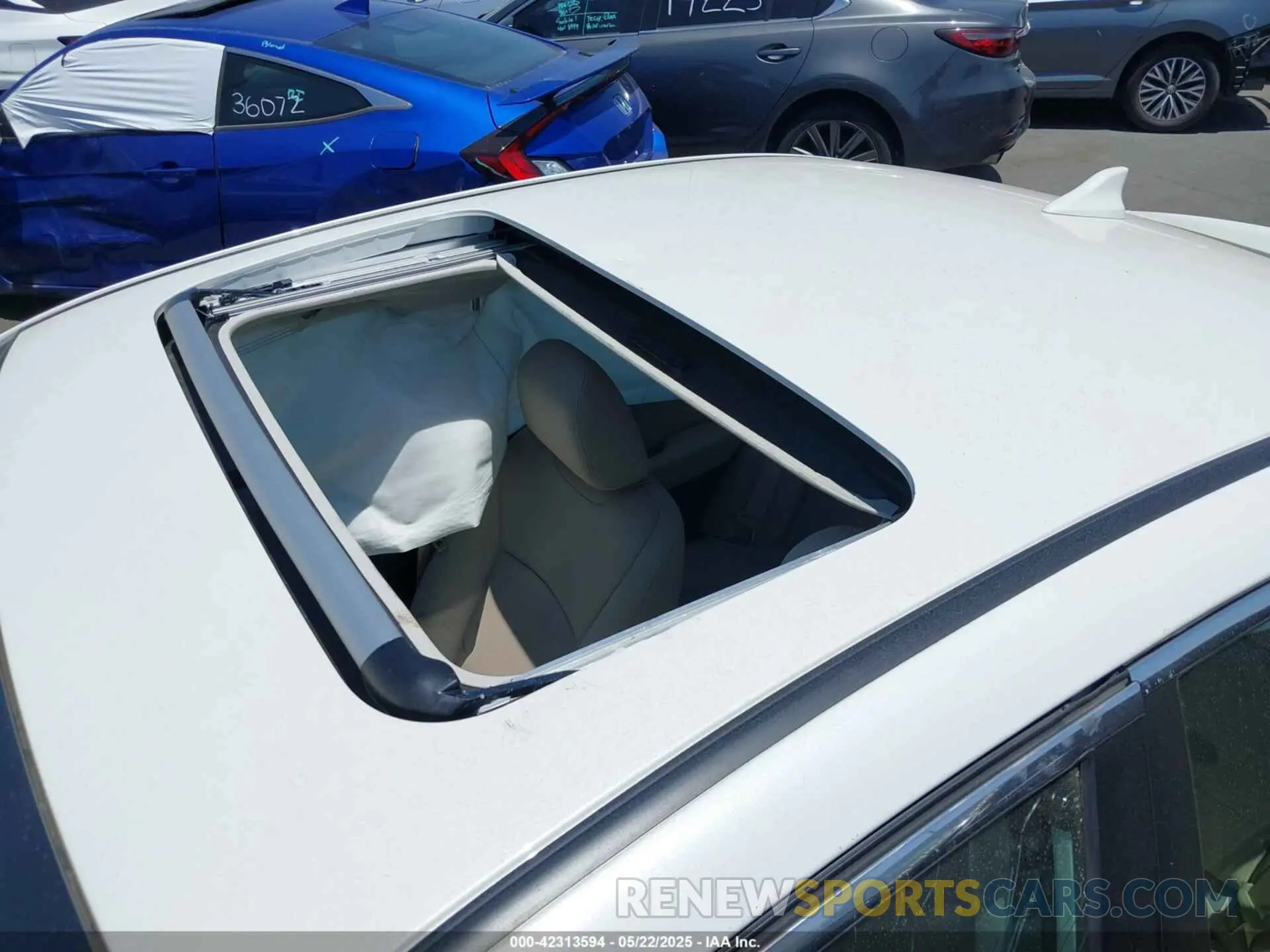 18 Фотография поврежденного автомобиля 4S3BNAN62K3033208 SUBARU LEGACY 2019