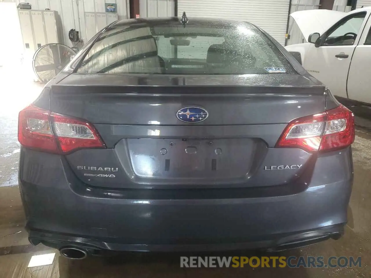 6 Фотография поврежденного автомобиля 4S3BNAR68K3019758 SUBARU LEGACY 2019