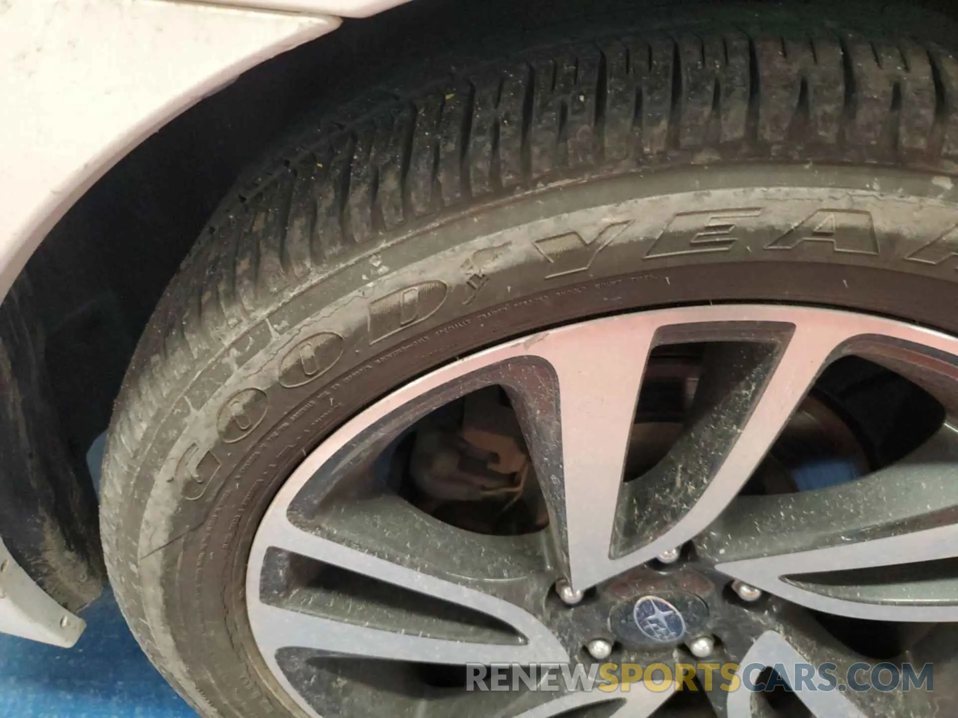 16 Photograph of a damaged car 4S3BNAR68K3040450 SUBARU LEGACY 2019