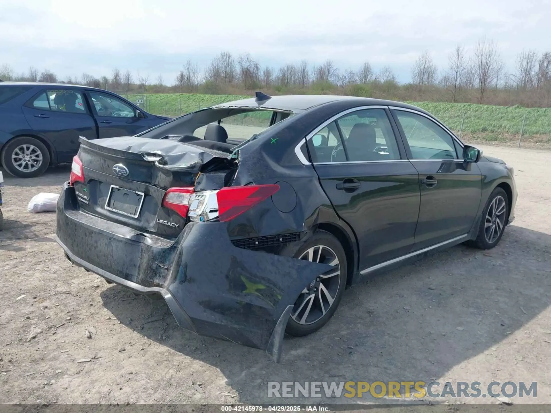 4 Фотография поврежденного автомобиля 4S3BNAS62K3028434 SUBARU LEGACY 2019