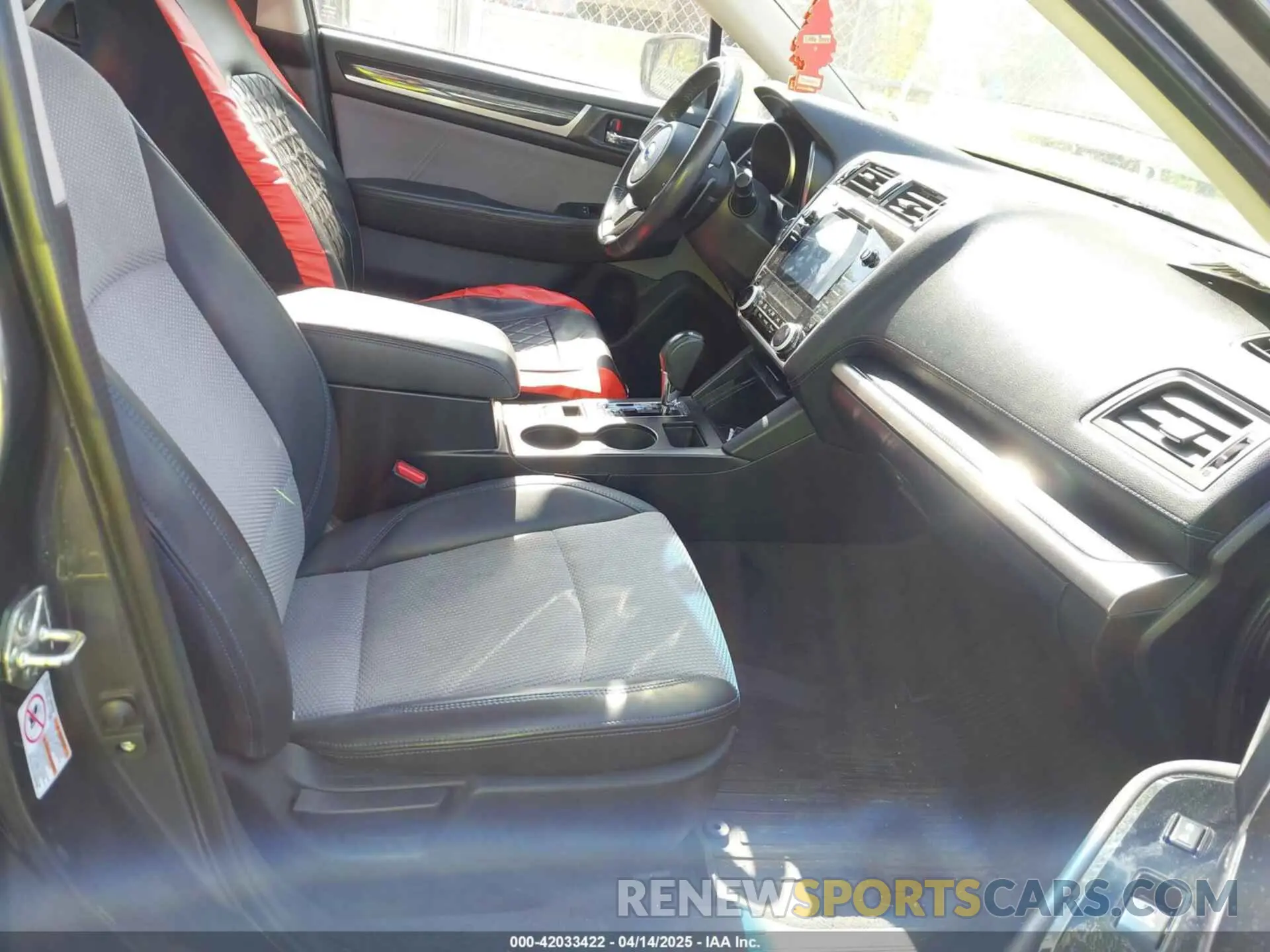 5 Фотография поврежденного автомобиля 4S3BNAS63K3019077 SUBARU LEGACY 2019