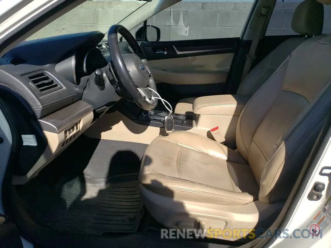 7 Фотография поврежденного автомобиля 4S3BNEN61K3012423 SUBARU LEGACY 2019