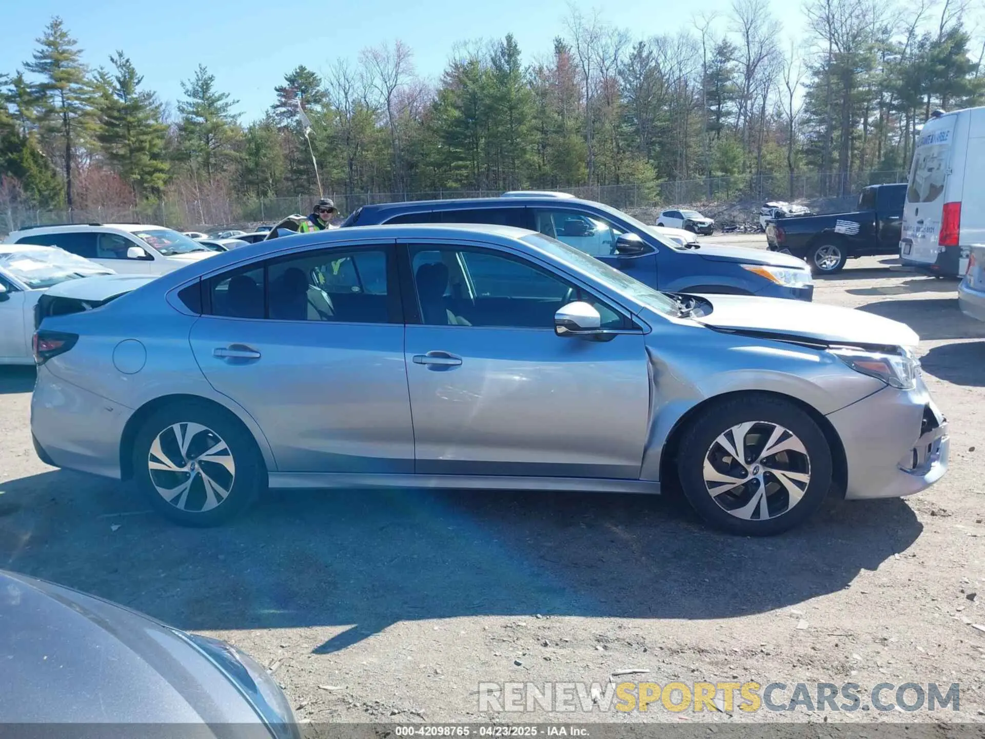 13 Фотография поврежденного автомобиля 4S3BWAC67L3005700 SUBARU LEGACY 2020