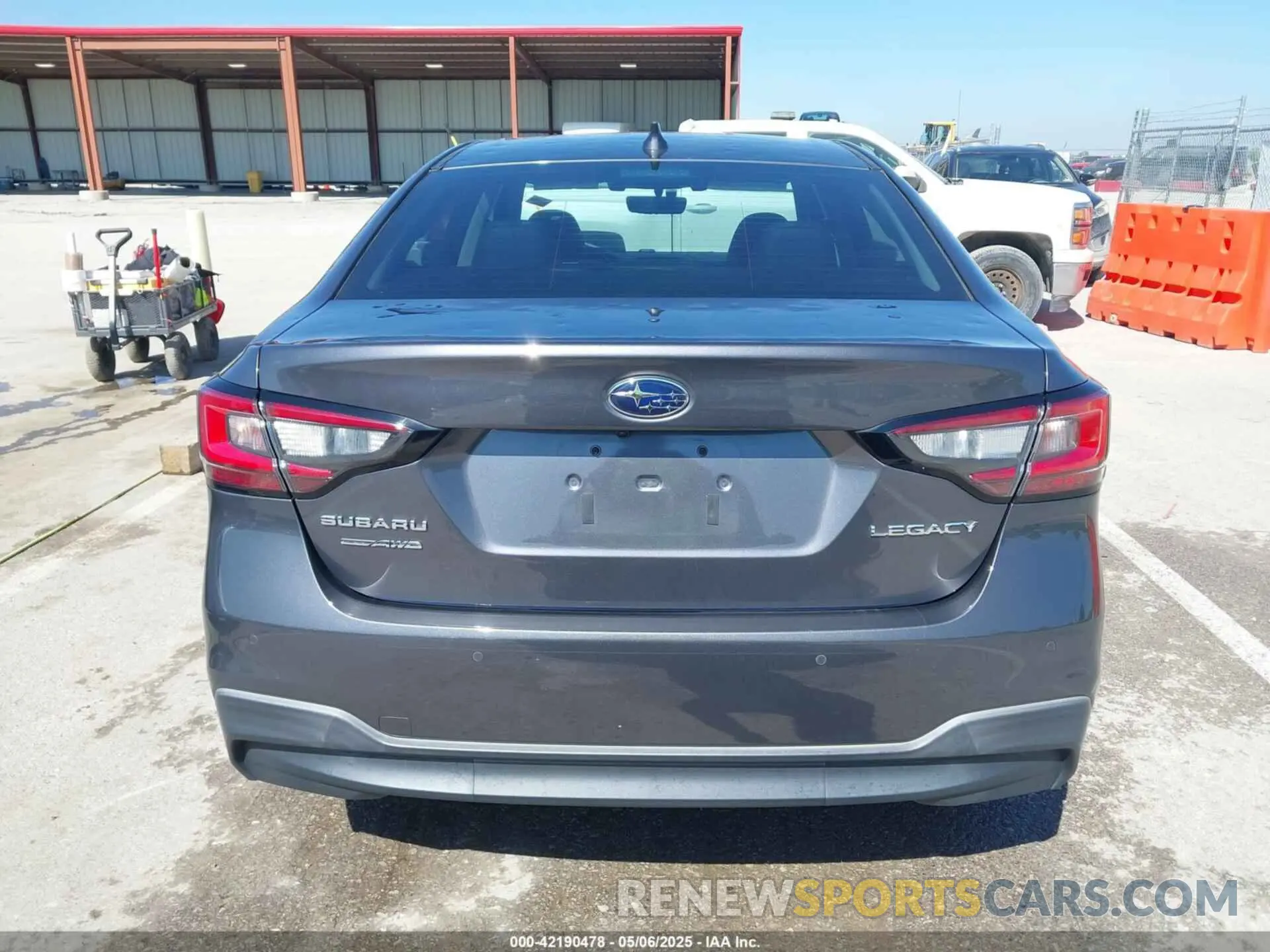 16 Photograph of a damaged car 4S3BWAN63L3017159 SUBARU LEGACY 2020