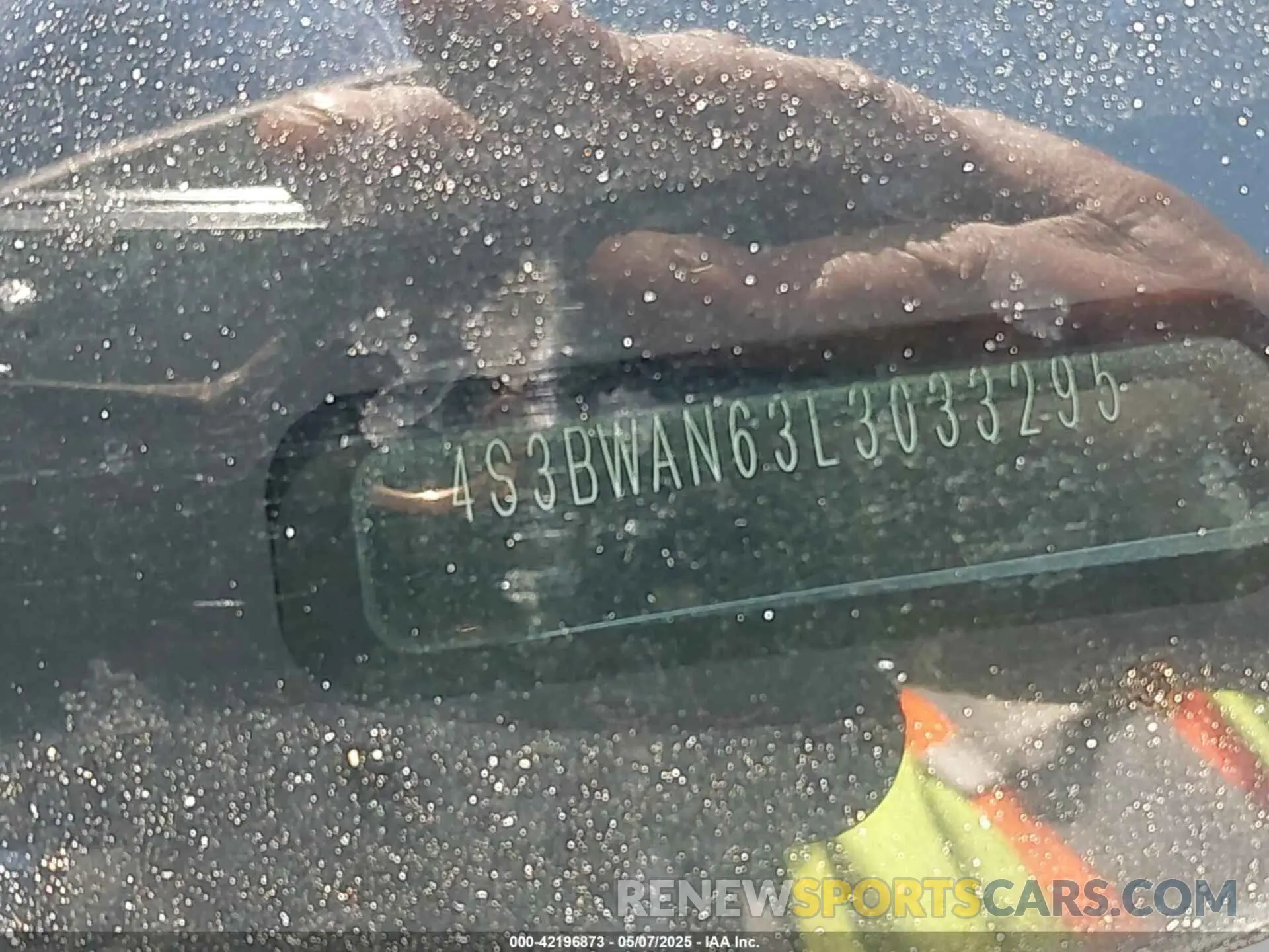 17 Photograph of a damaged car 4S3BWAN63L3033295 SUBARU LEGACY 2020