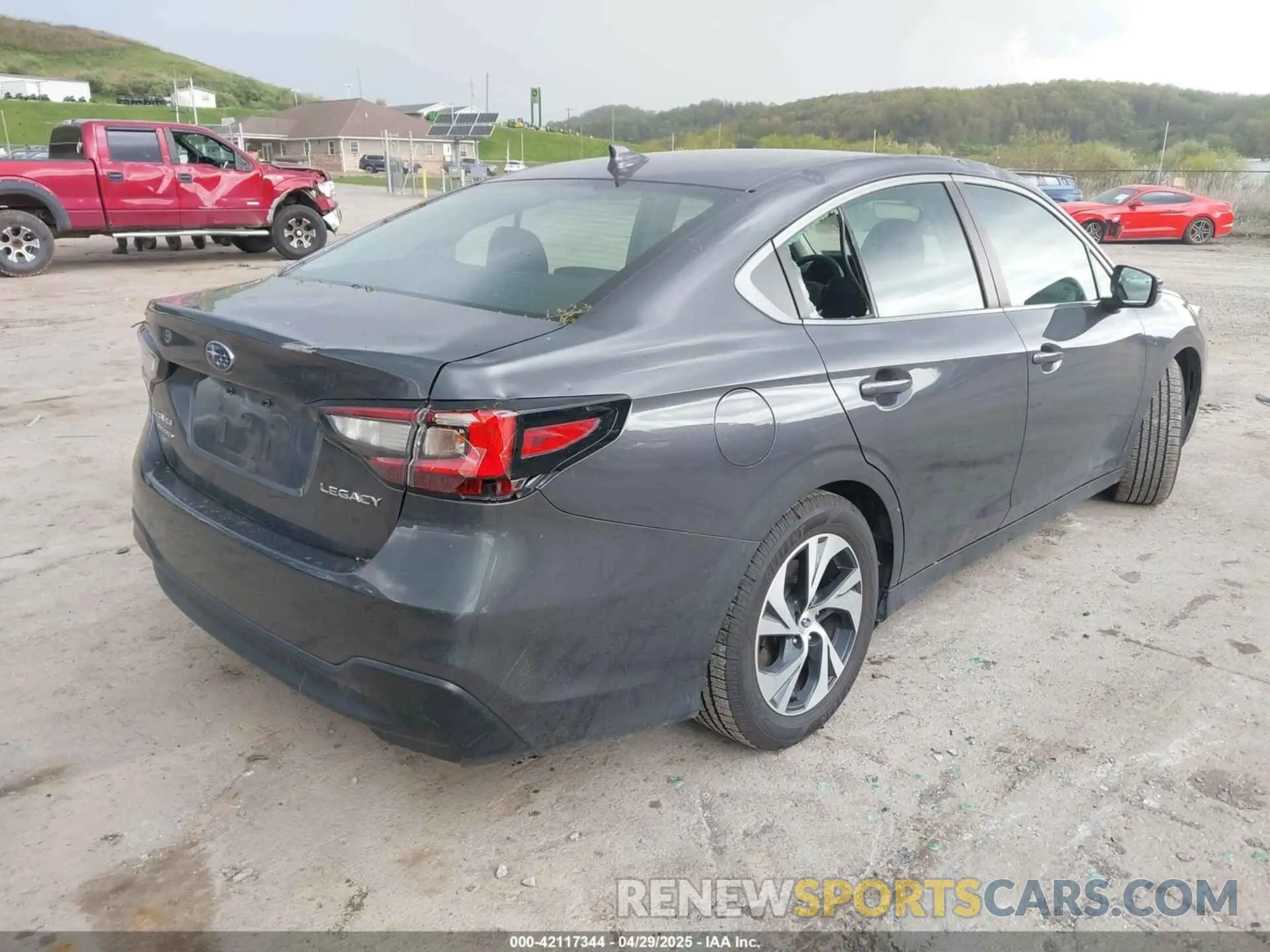 4 Photograph of a damaged car 4S3BWAC6XM3015767 SUBARU LEGACY 2021