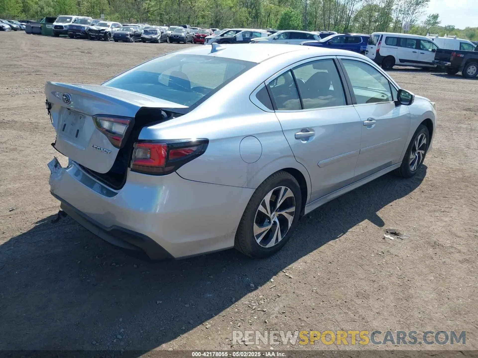 4 Photograph of a damaged car 4S3BWAD6XM3004573 SUBARU LEGACY 2021