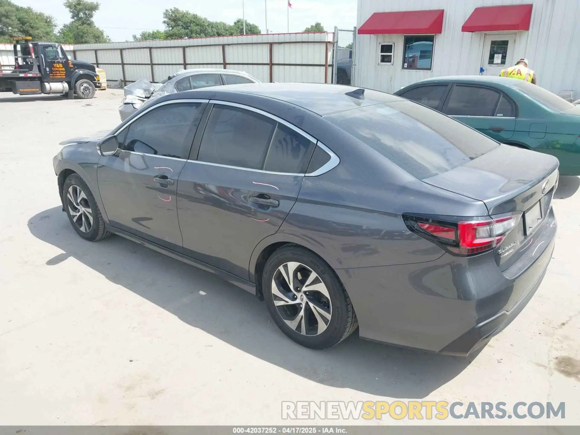 3 Фотография поврежденного автомобиля 4S3BWAF63M3006016 SUBARU LEGACY 2021