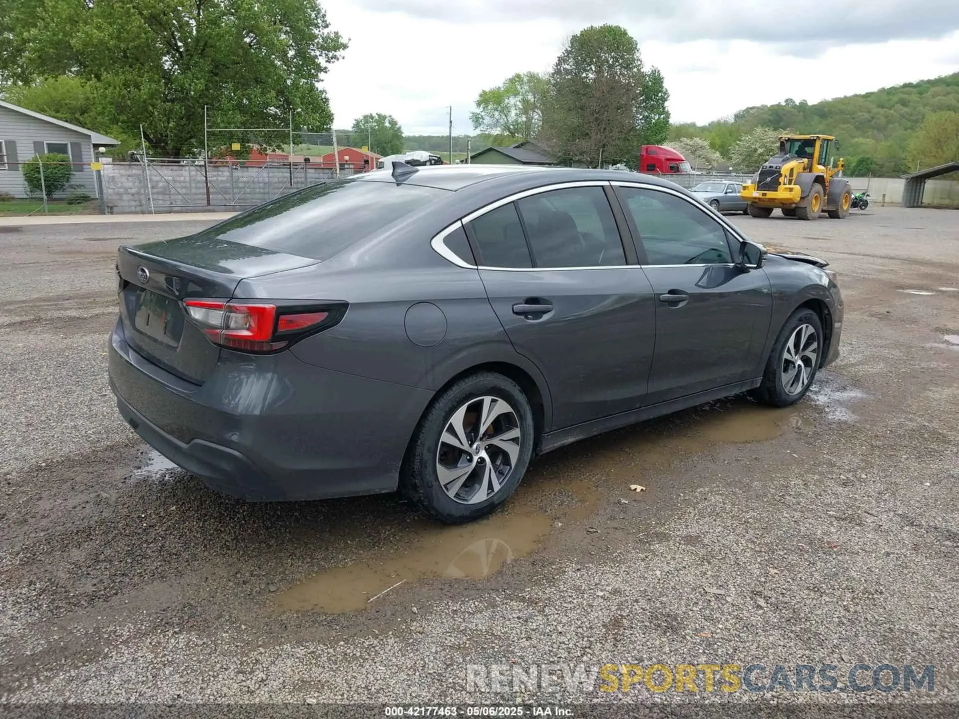 4 Photograph of a damaged car 4S3BWAF67M3013955 SUBARU LEGACY 2021