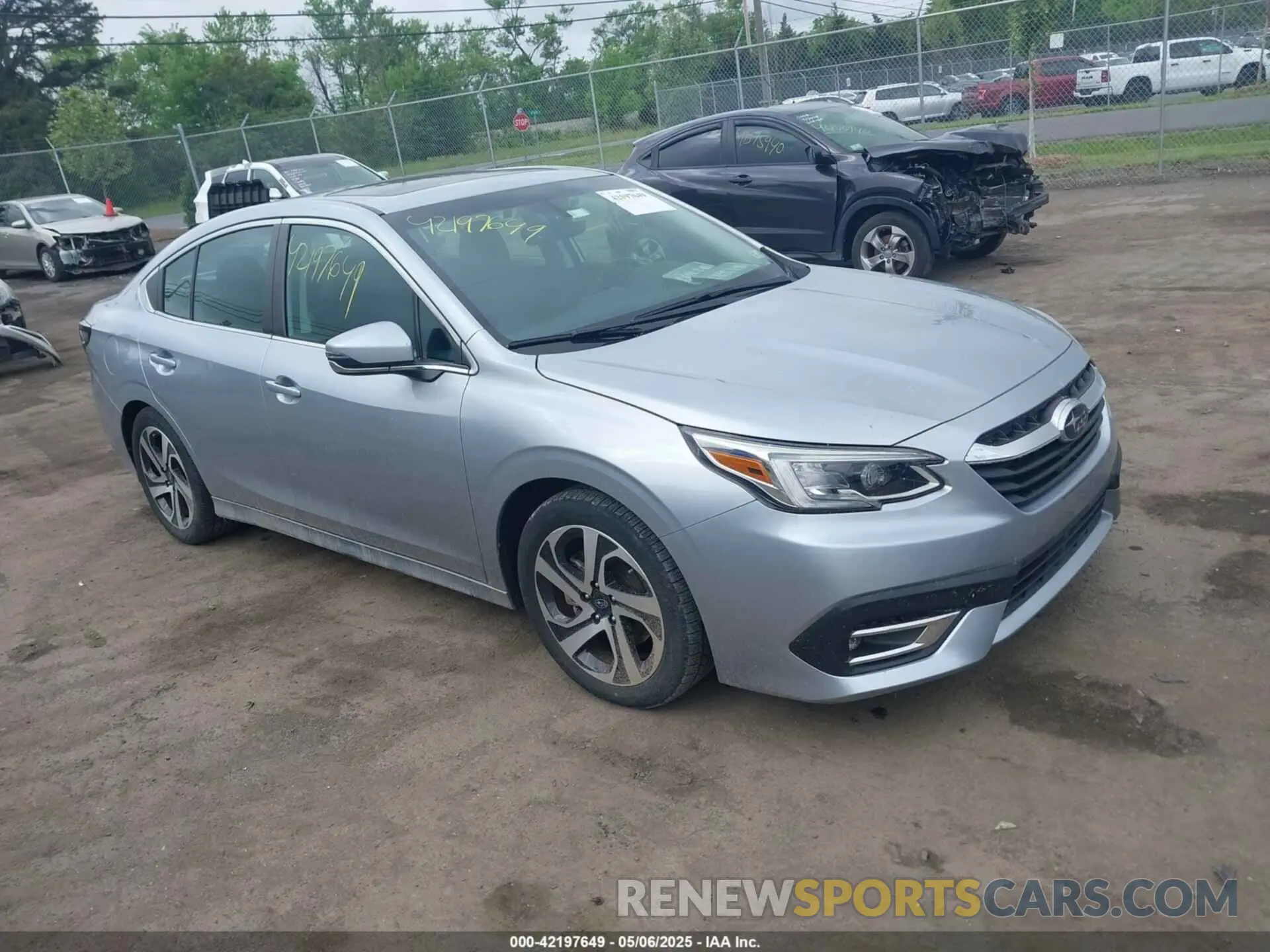 1 Photograph of a damaged car 4S3BWAN66M3005203 SUBARU LEGACY 2021