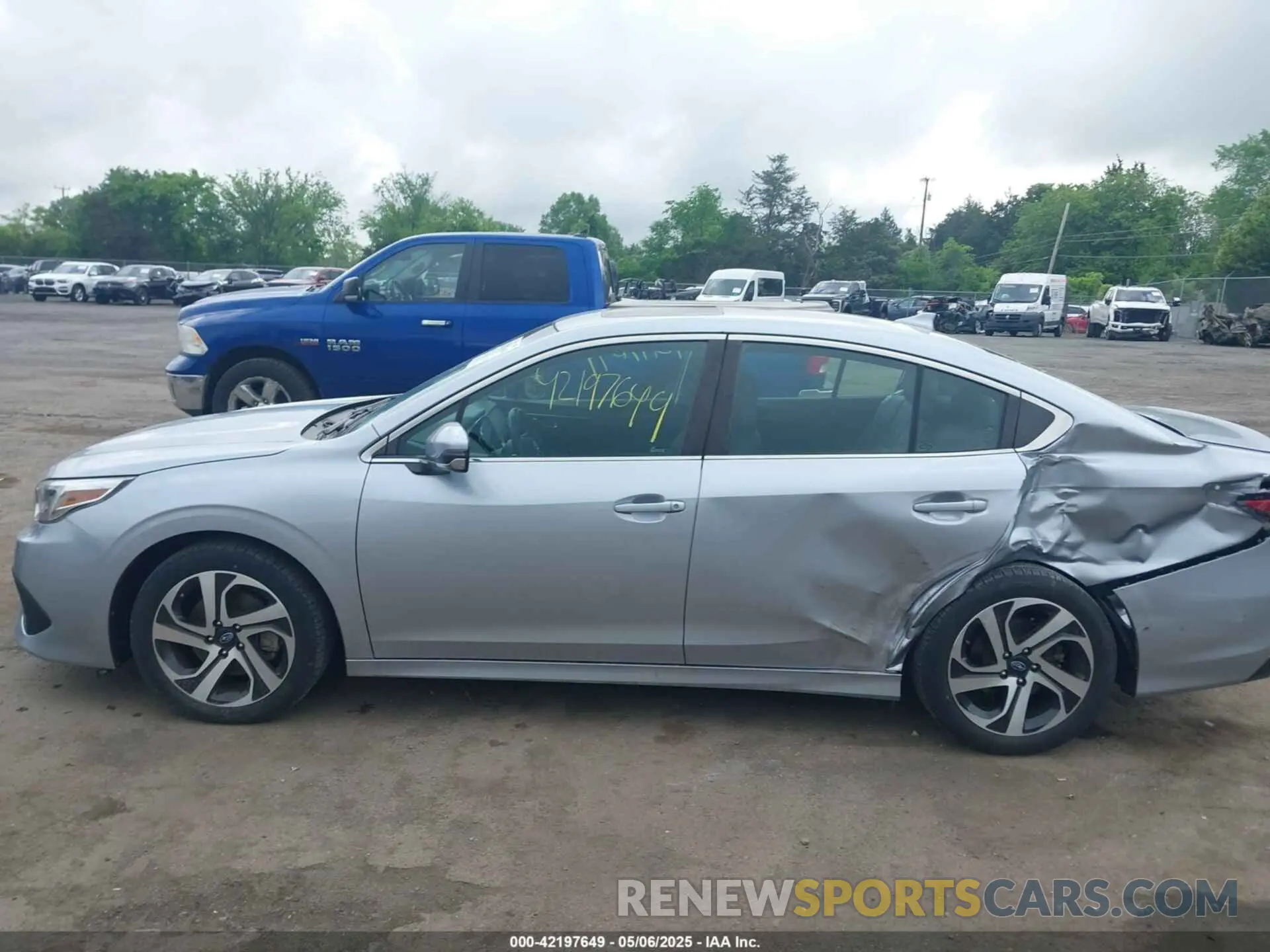 14 Photograph of a damaged car 4S3BWAN66M3005203 SUBARU LEGACY 2021