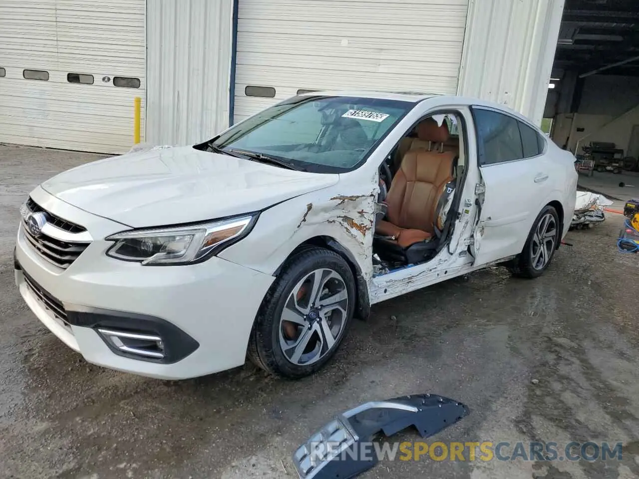 1 Photograph of a damaged car 4S3BWGP61M3015993 SUBARU LEGACY 2021