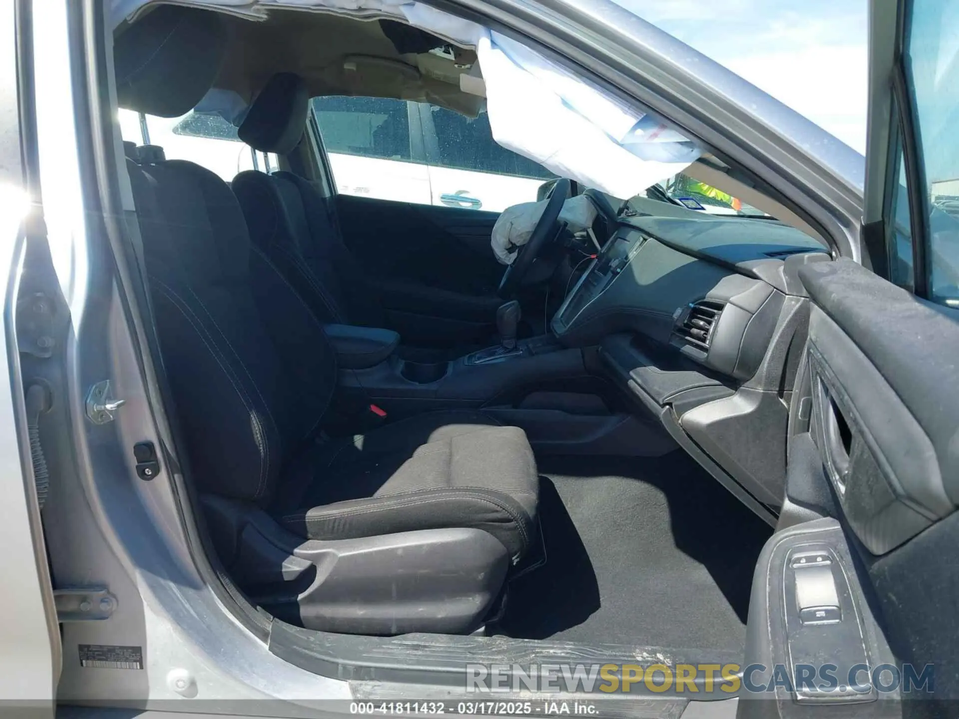 5 Photograph of a damaged car 4S3BWAB66N3010763 SUBARU LEGACY 2022