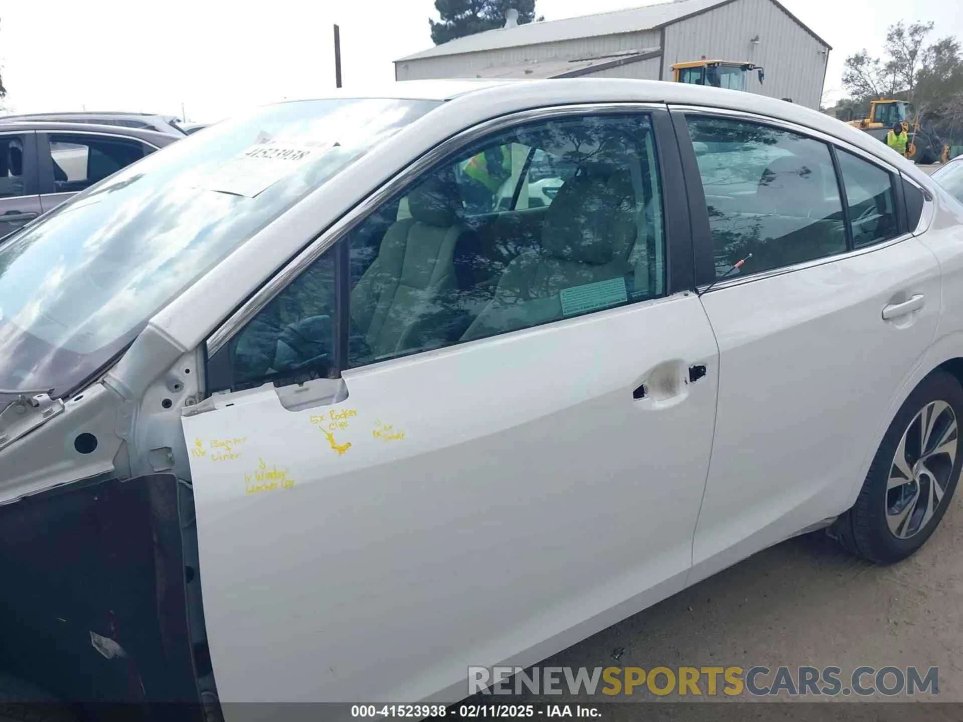 19 Photograph of a damaged car 4S3BWAC66N3017890 SUBARU LEGACY 2022