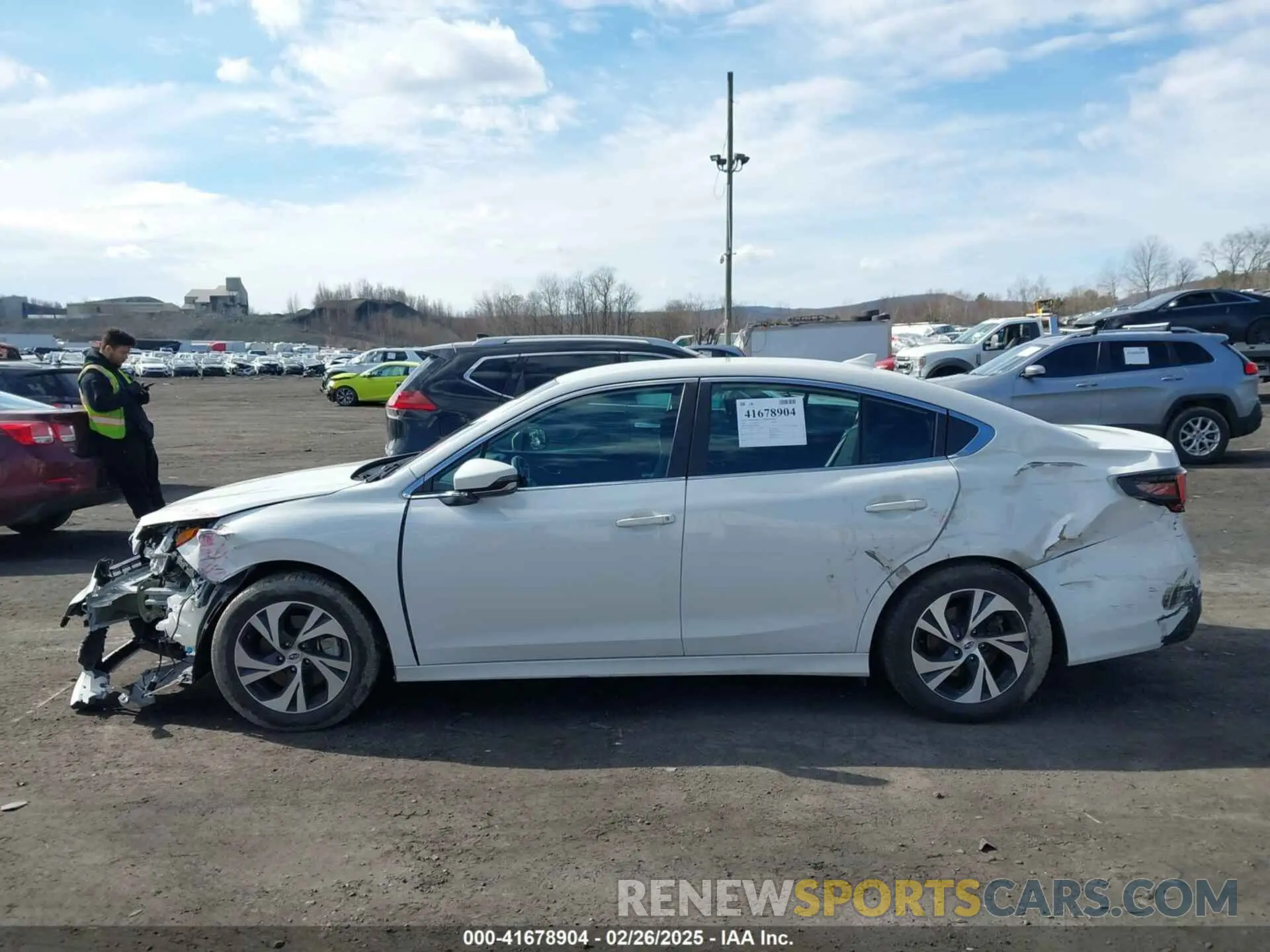 13 Фотография поврежденного автомобиля 4S3BWAD60N3028415 SUBARU LEGACY 2022