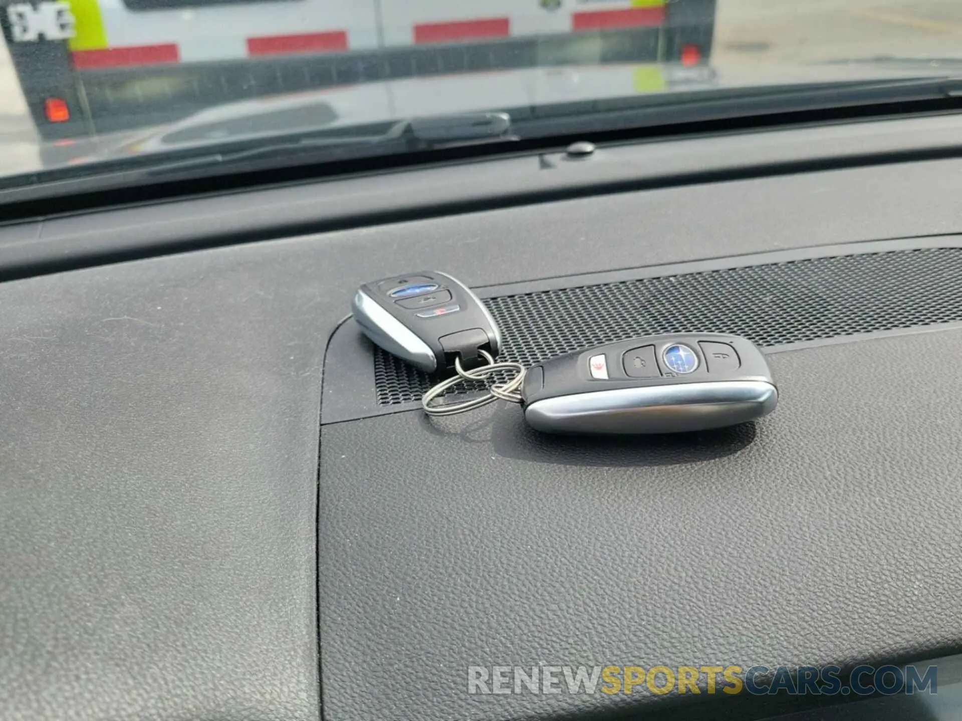 8 Фотография поврежденного автомобиля 4S3BWAD61P3006491 SUBARU LEGACY 2023