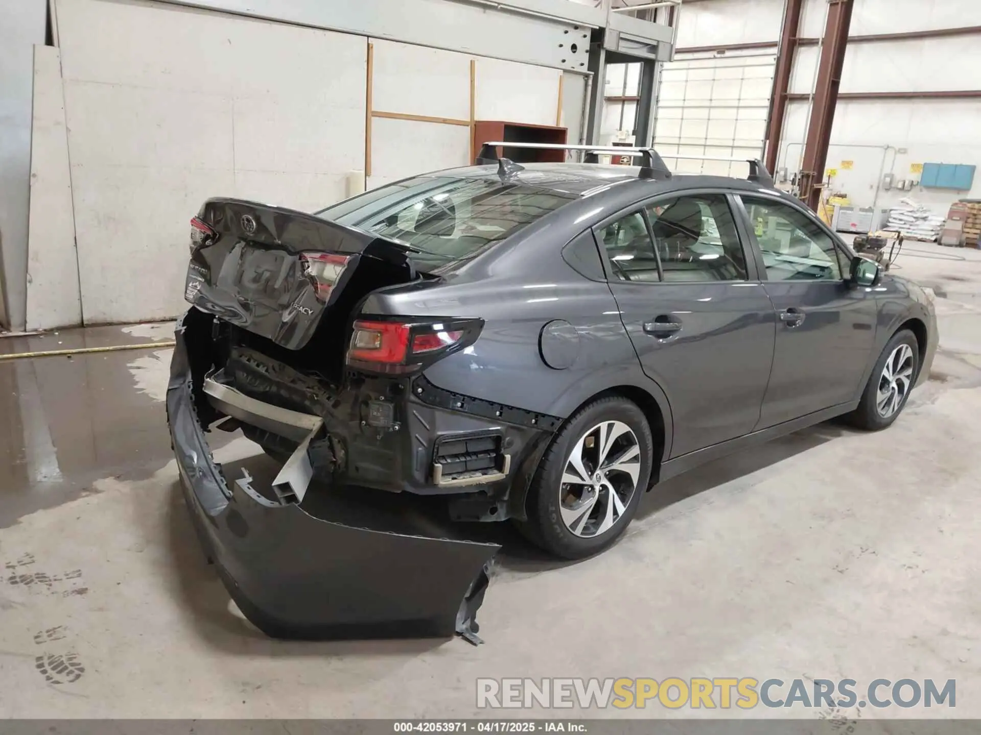 4 Photograph of a damaged car 4S3BWAD62P3007200 SUBARU LEGACY 2023