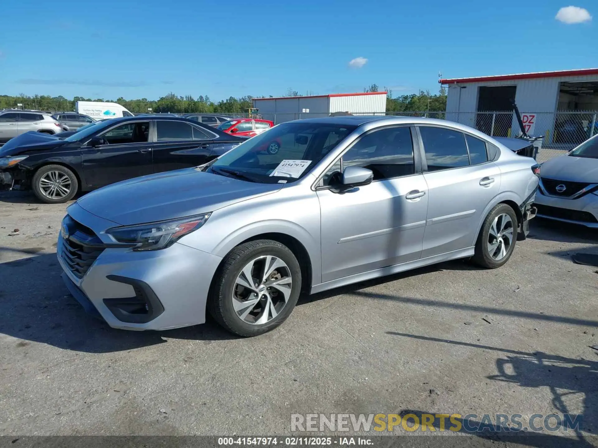 2 Фотография поврежденного автомобиля 4S3BWAF64P3014193 SUBARU LEGACY 2023