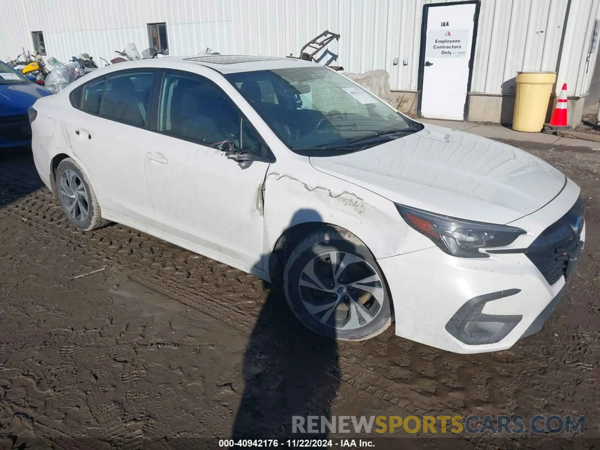 1 Фотография поврежденного автомобиля 4S3BWAF68P3004184 SUBARU LEGACY 2023