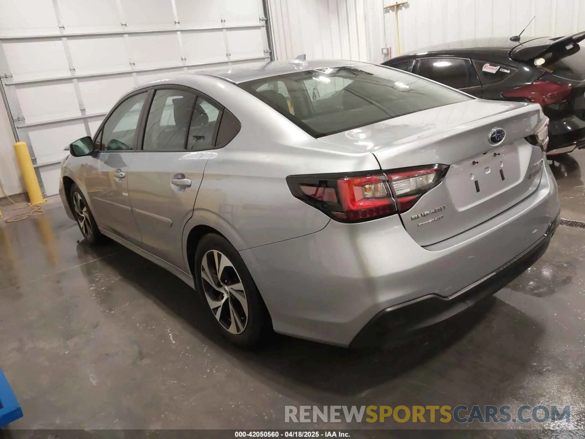 3 Фотография поврежденного автомобиля 4S3BWAF68P3008249 SUBARU LEGACY 2023