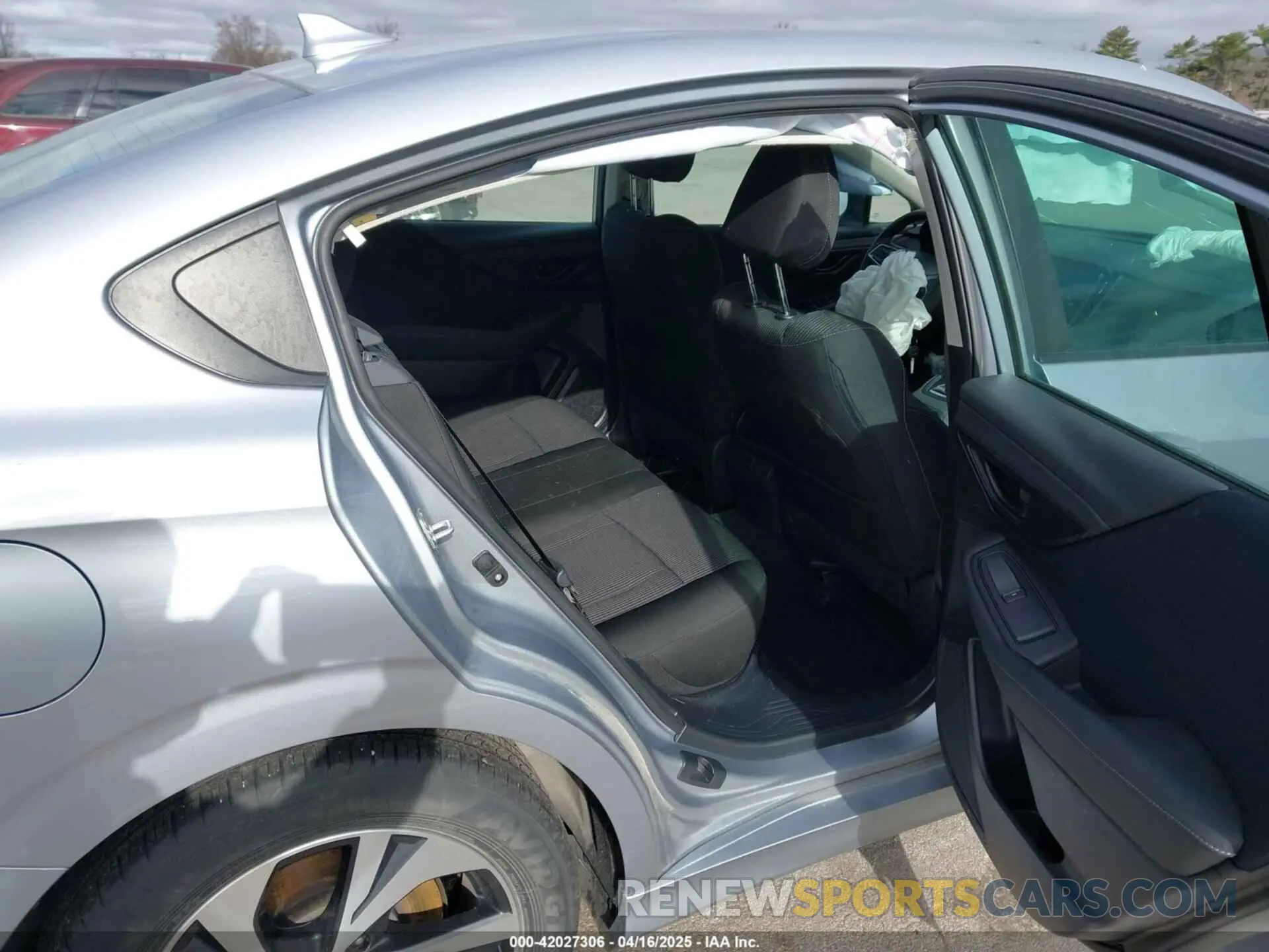 8 Photograph of a damaged car 4S3BWAB60R3015608 SUBARU LEGACY 2024