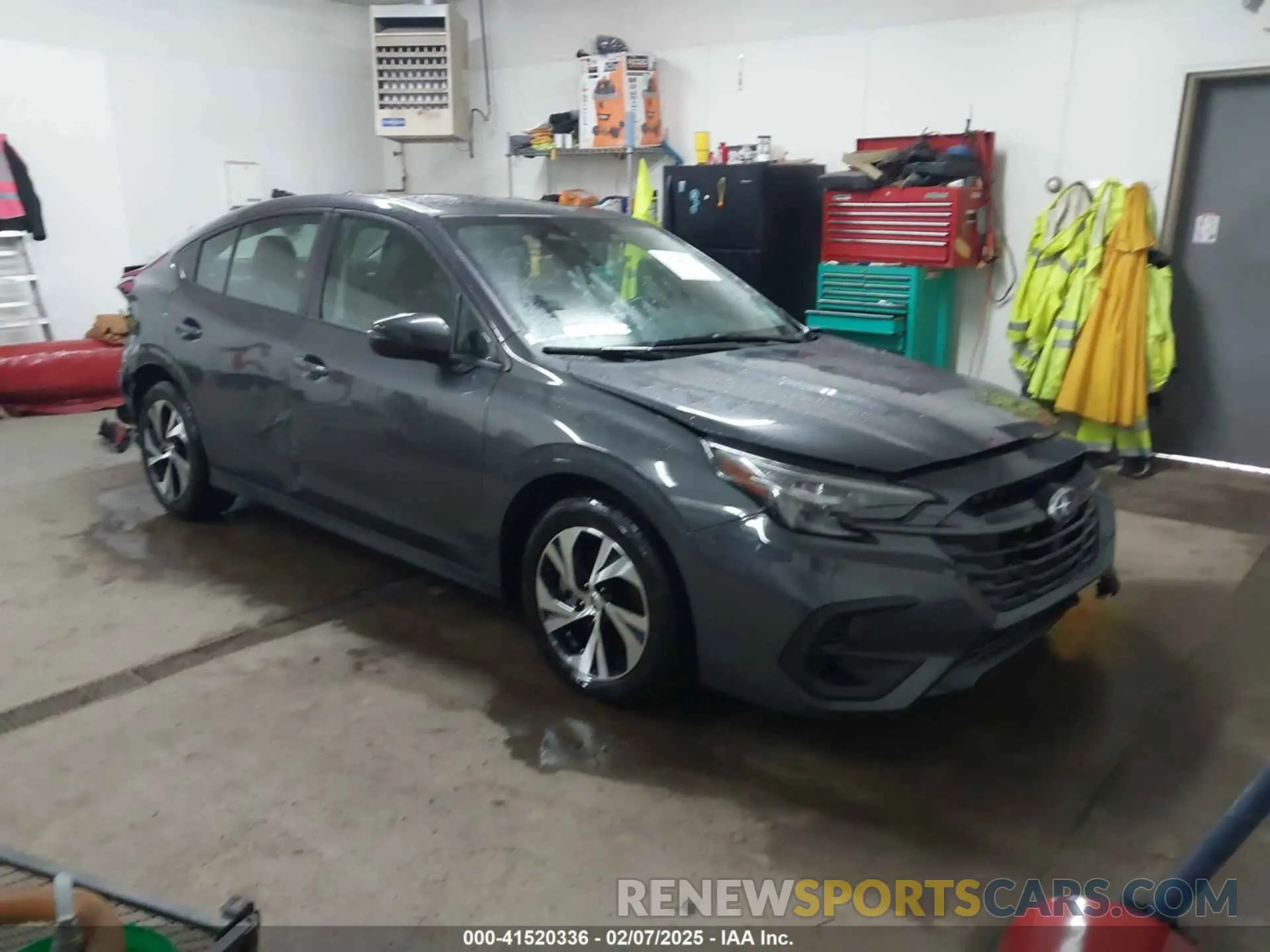 1 Photograph of a damaged car 4S3BWAC66R3020309 SUBARU LEGACY 2024