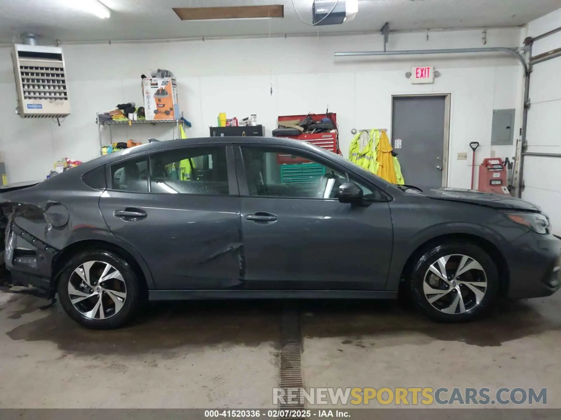 14 Photograph of a damaged car 4S3BWAC66R3020309 SUBARU LEGACY 2024