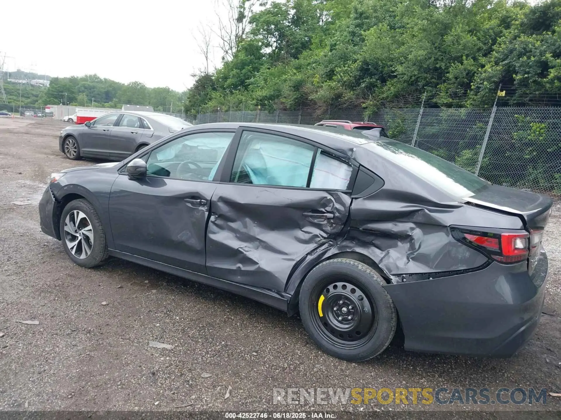 3 Photograph of a damaged car 4S3BWAD62R3020726 SUBARU LEGACY 2024