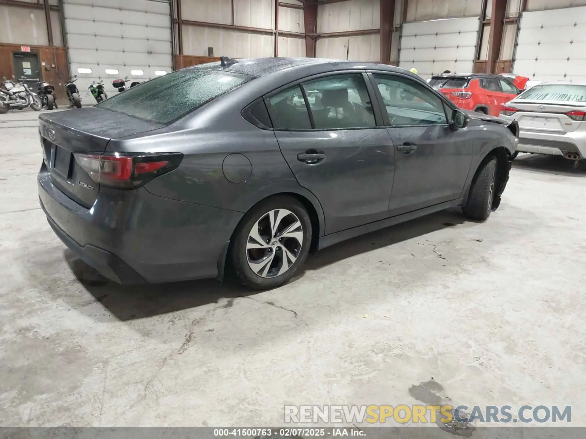 4 Фотография поврежденного автомобиля 4S3BWAD64R3022851 SUBARU LEGACY 2024
