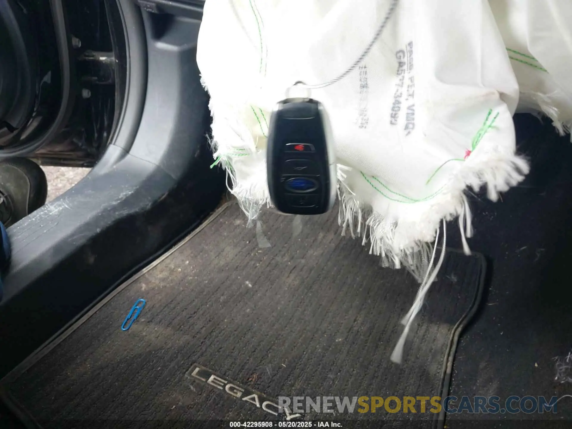 11 Photograph of a damaged car 4S3BWAF63R3014026 SUBARU LEGACY 2024
