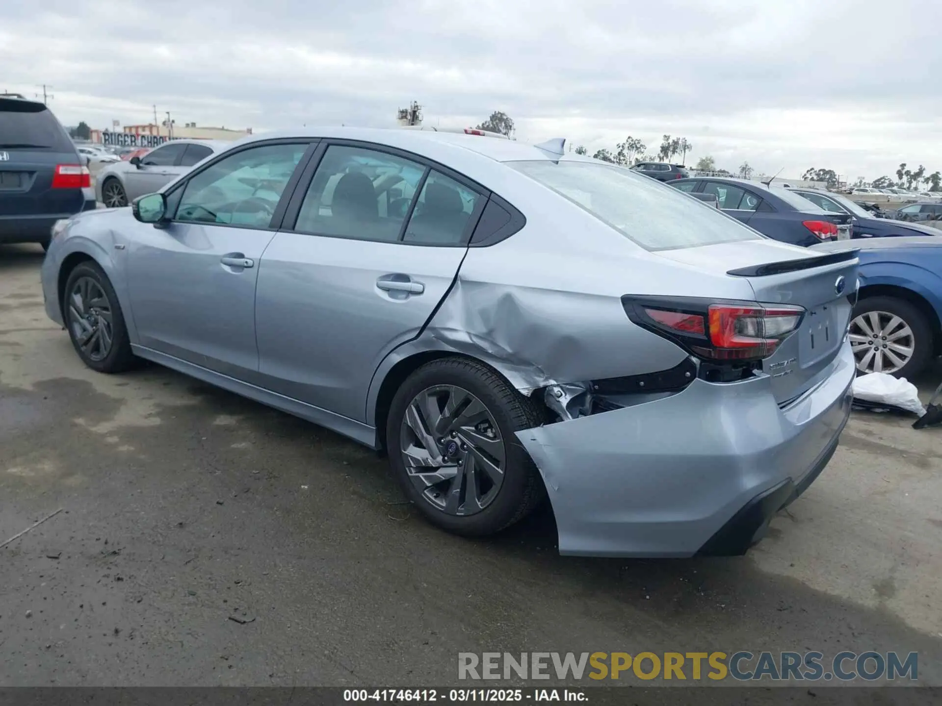 3 Фотография поврежденного автомобиля 4S3BWGG68R3024830 SUBARU LEGACY 2024