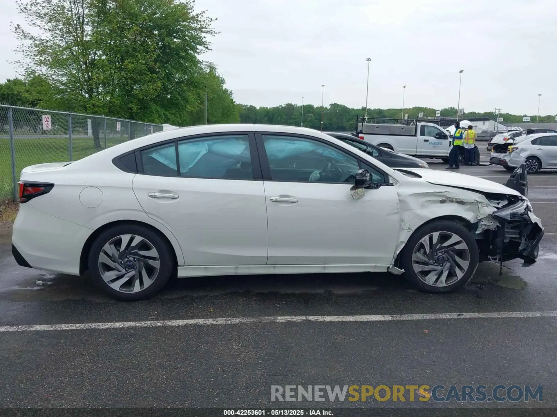 13 Фотография поврежденного автомобиля 4S3BWGP69R3028482 SUBARU LEGACY 2024