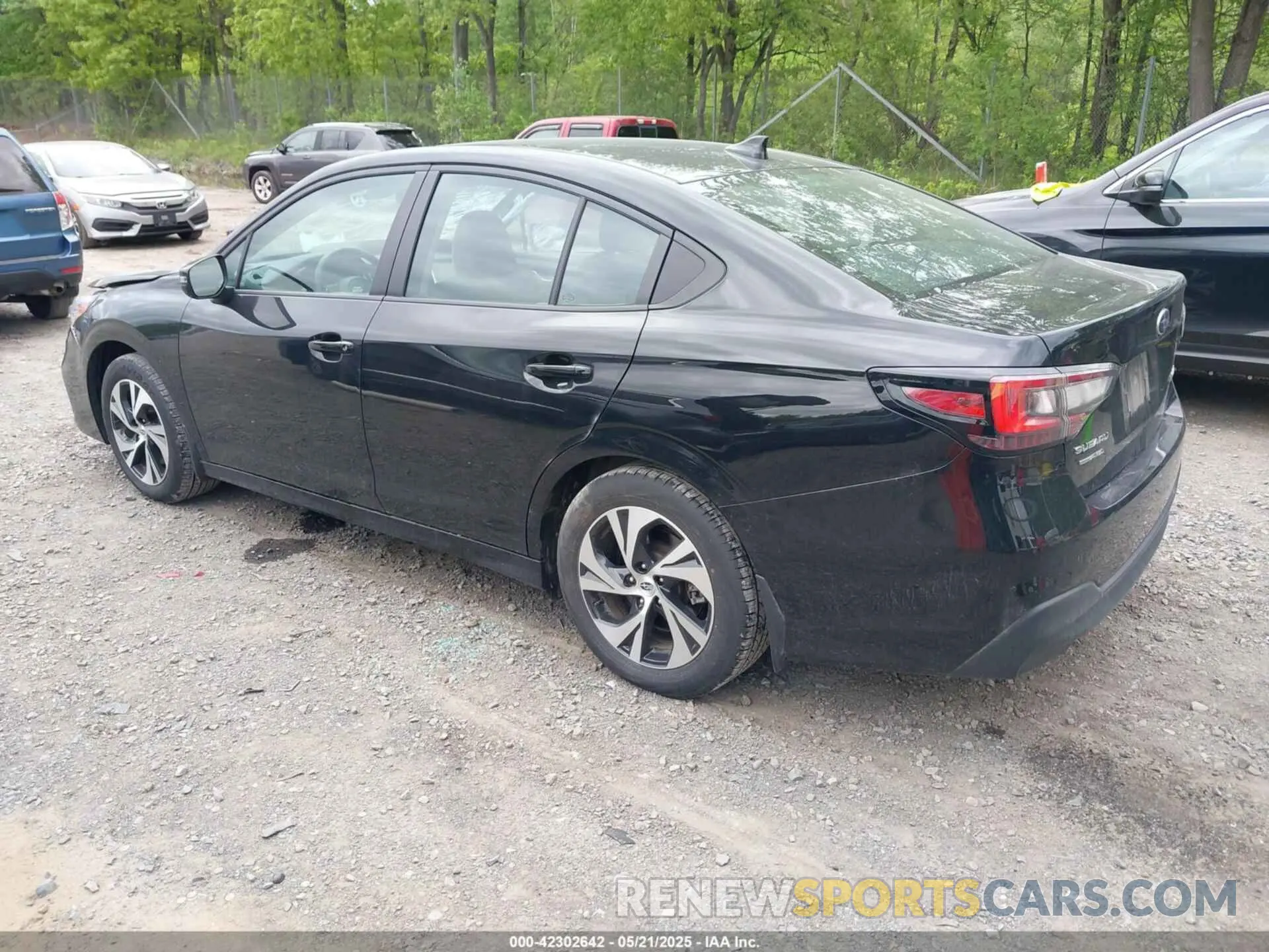 3 Фотография поврежденного автомобиля 4S3BWAD6XS3002044 SUBARU LEGACY 2025