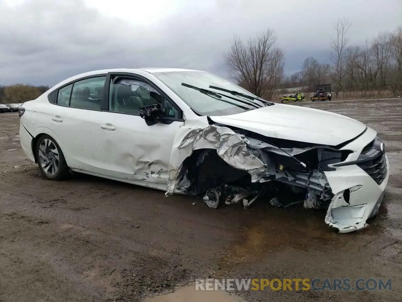 4 Photograph of a damaged car 4S3BWAN6XS3004228 SUBARU LEGACY 2025