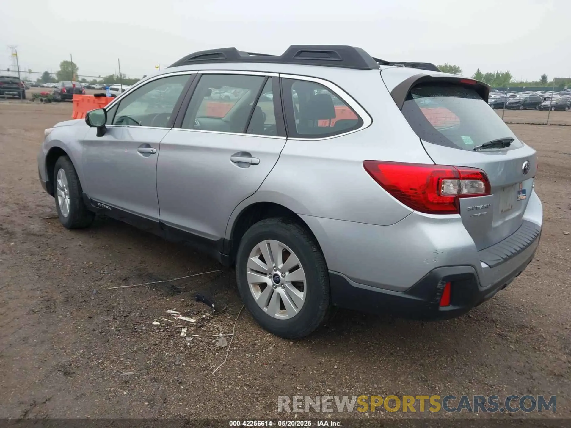 3 Photograph of a damaged car 4S4BSABC1K3372377 SUBARU OUTBACK 2019