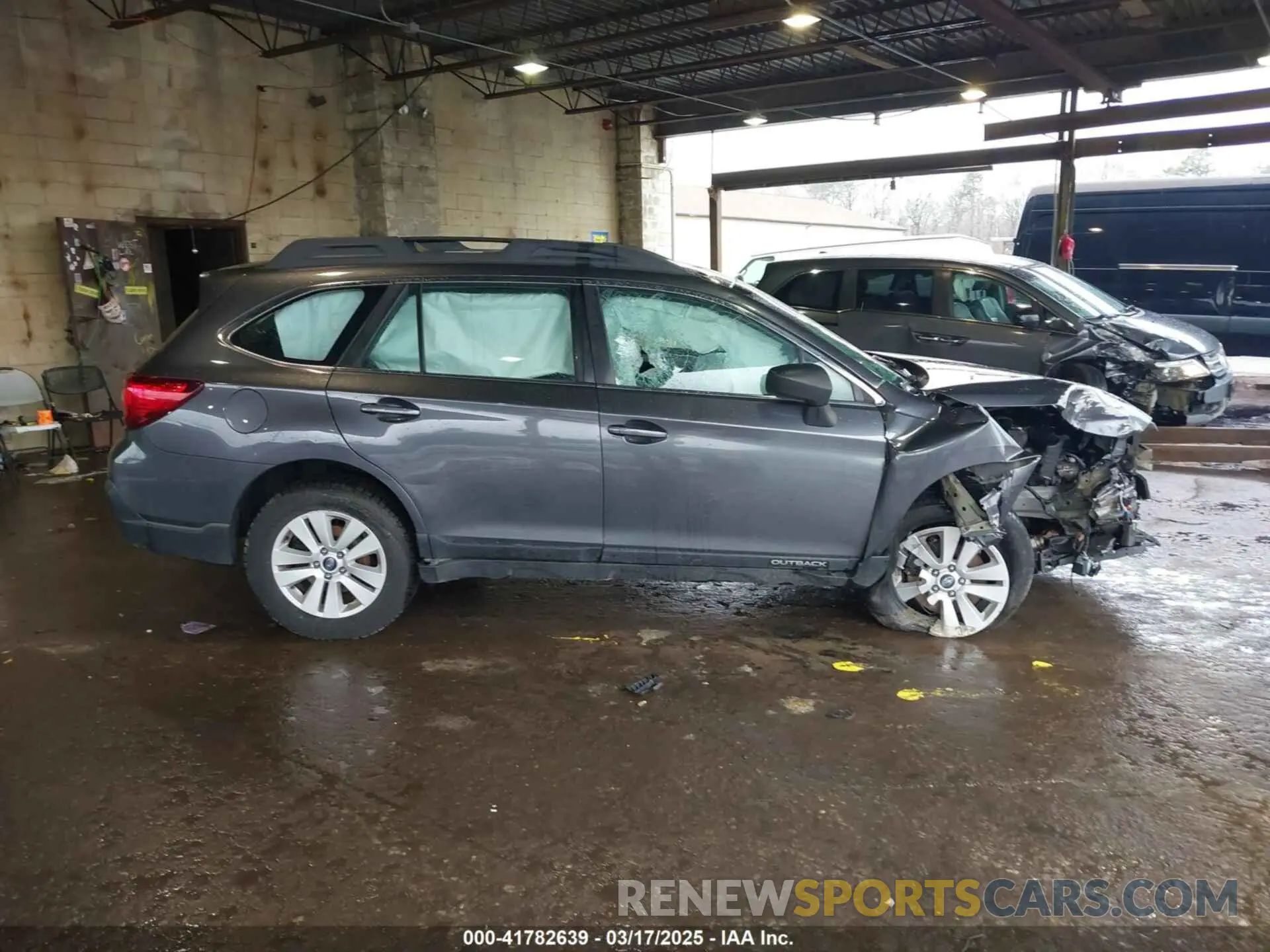 13 Фотография поврежденного автомобиля 4S4BSABC5K3337602 SUBARU OUTBACK 2019