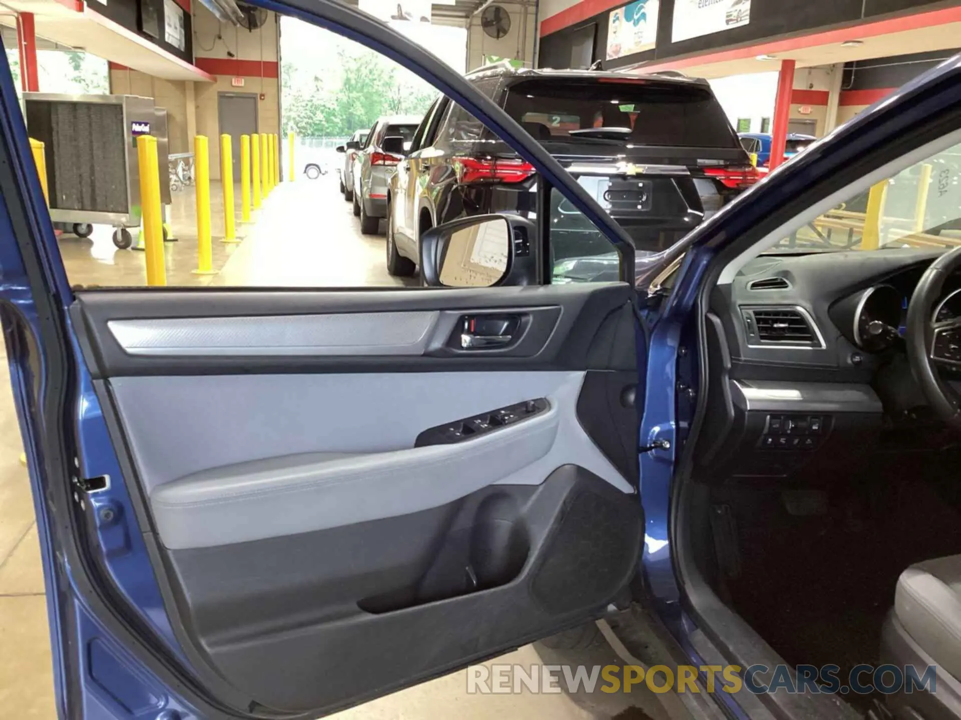 26 Photograph of a damaged car 4S4BSAFC0K3252466 SUBARU OUTBACK 2019
