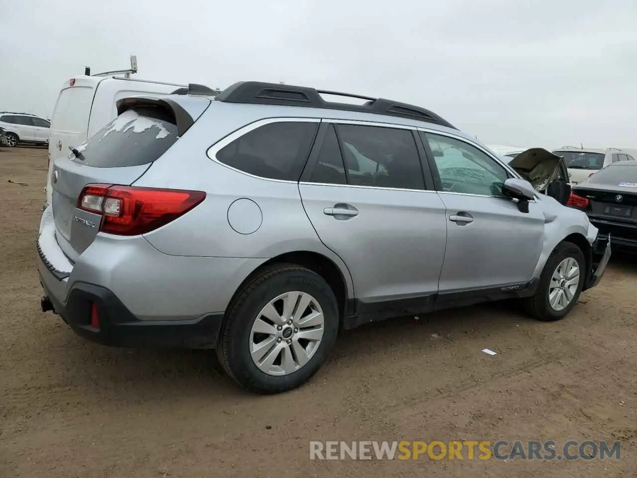 3 Photograph of a damaged car 4S4BSAFC3K3264756 SUBARU OUTBACK 2019