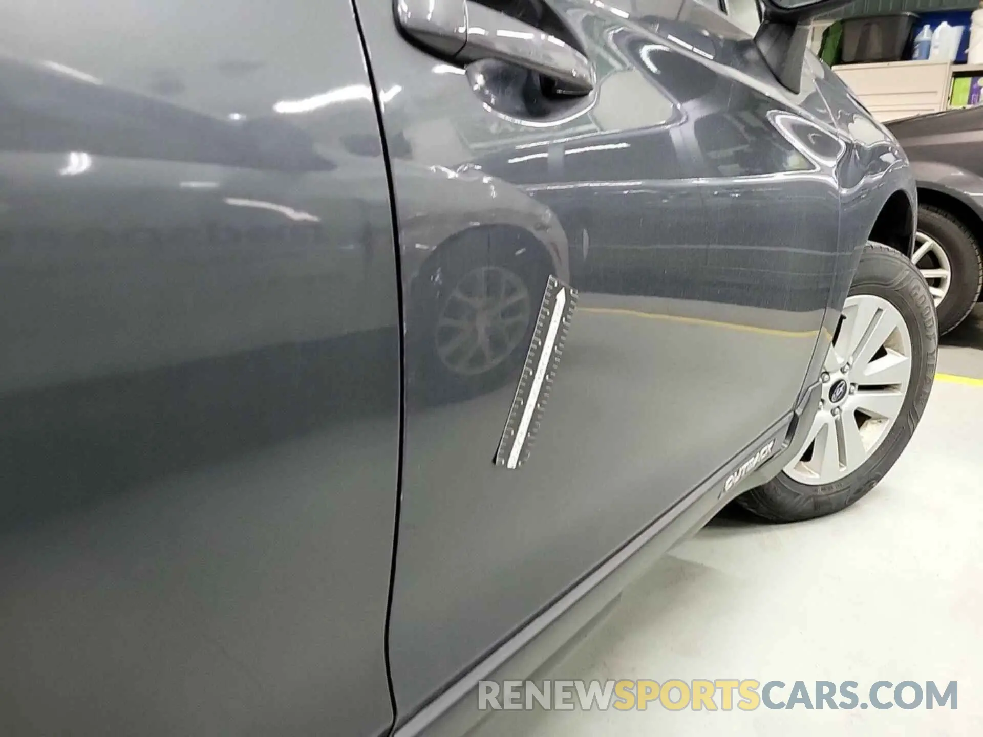 28 Photograph of a damaged car 4S4BSAFC4K3322793 SUBARU OUTBACK 2019
