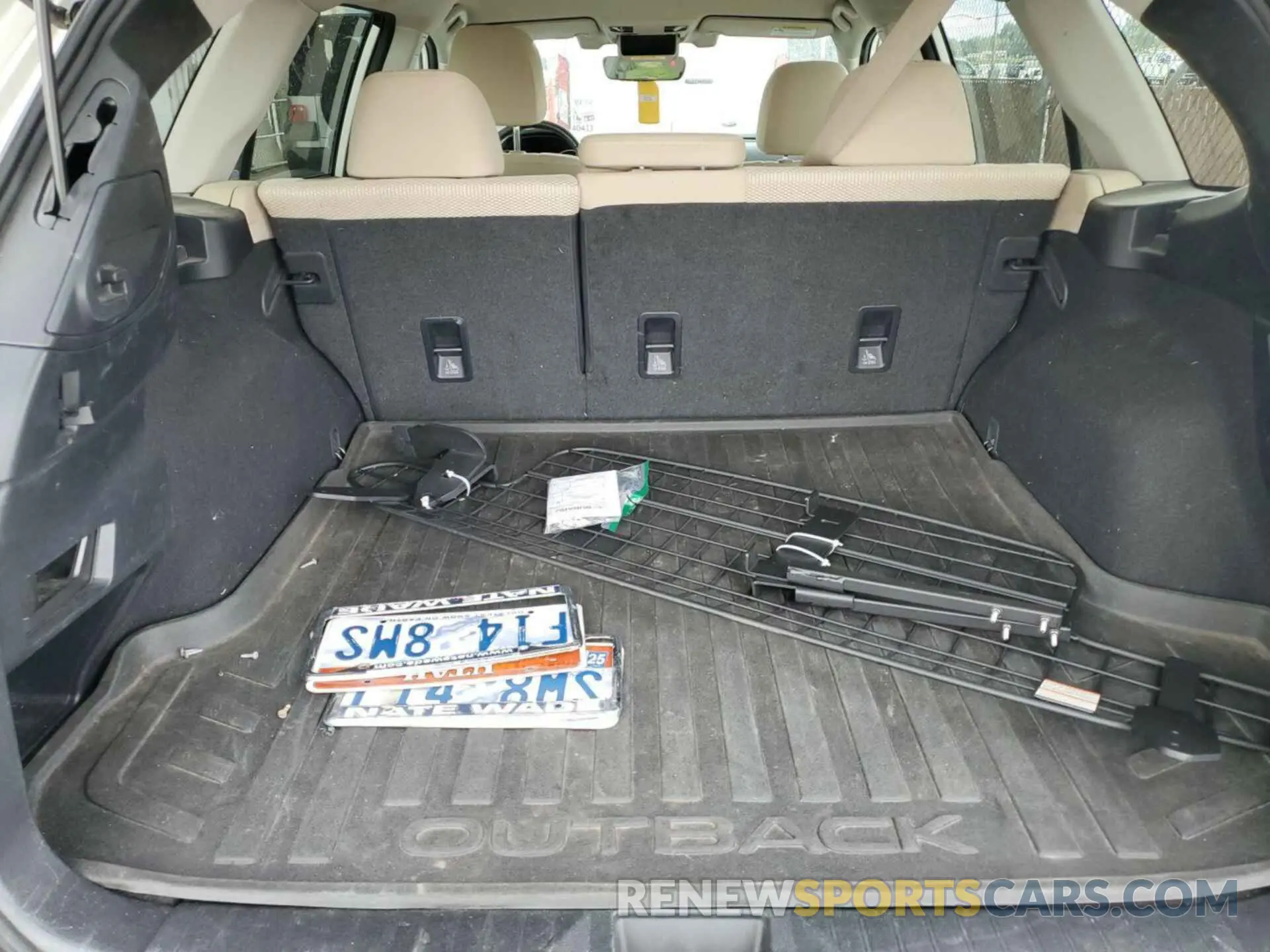 18 Photograph of a damaged car 4S4BSAFCXK3272272 SUBARU OUTBACK 2019