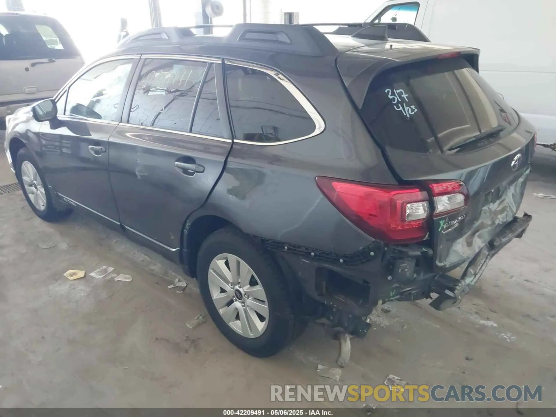 3 Photograph of a damaged car 4S4BSAHC0K3259348 SUBARU OUTBACK 2019