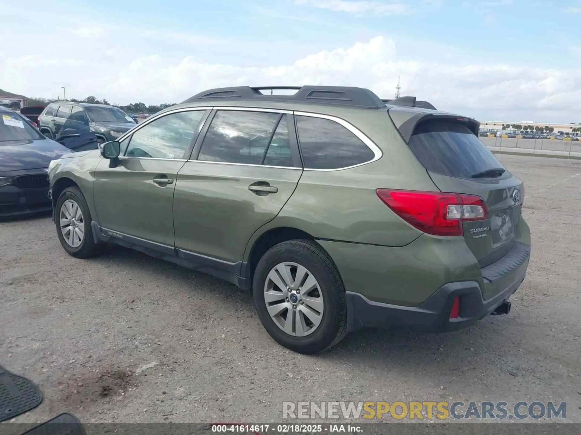 3 Photograph of a damaged car 4S4BSAHC7K3377056 SUBARU OUTBACK 2019