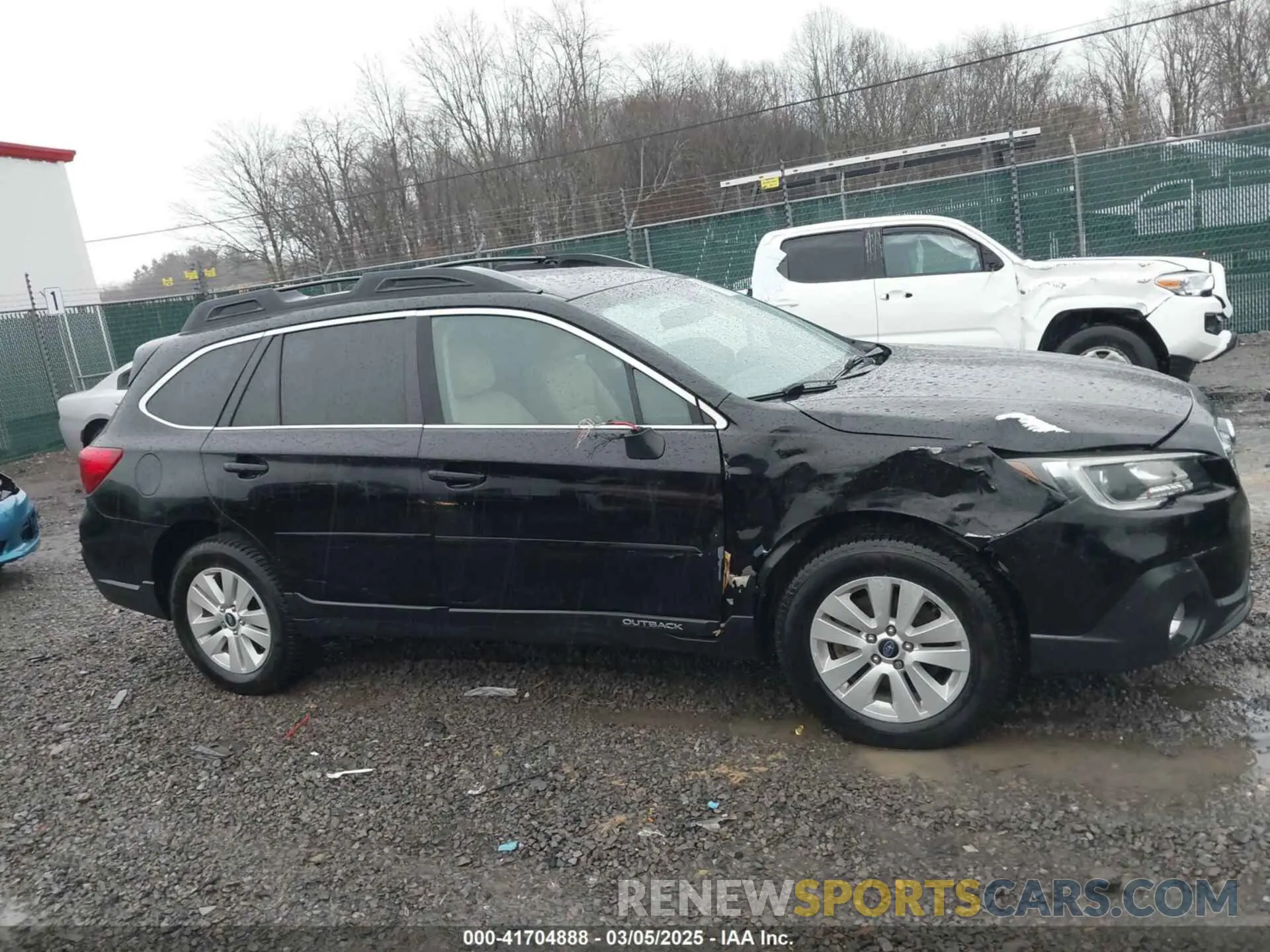 13 Photograph of a damaged car 4S4BSAHC8K3318470 SUBARU OUTBACK 2019