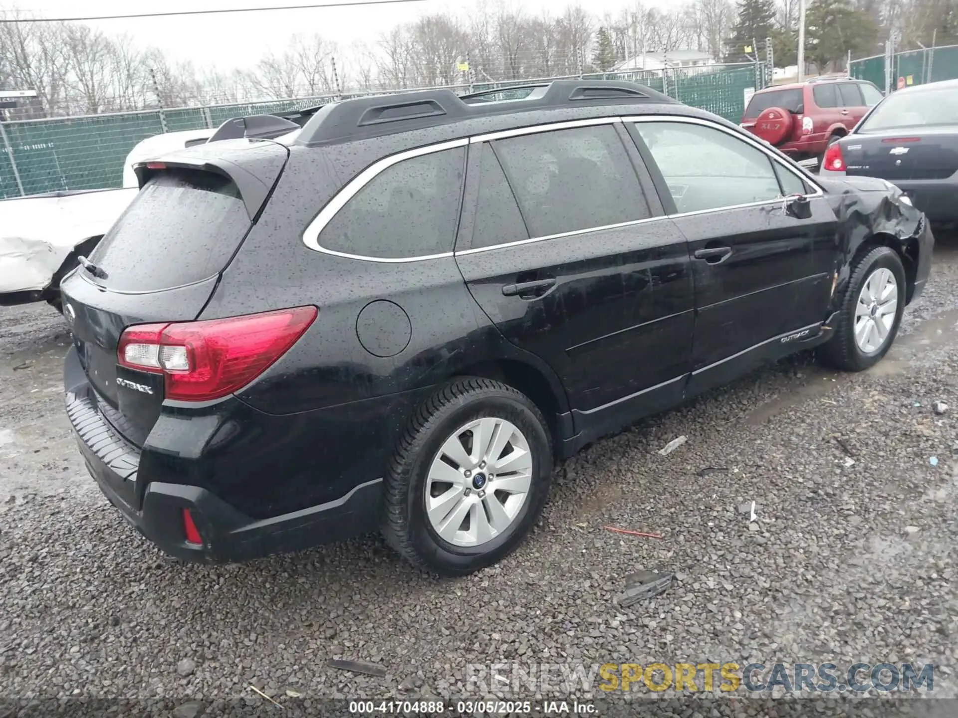 4 Photograph of a damaged car 4S4BSAHC8K3318470 SUBARU OUTBACK 2019