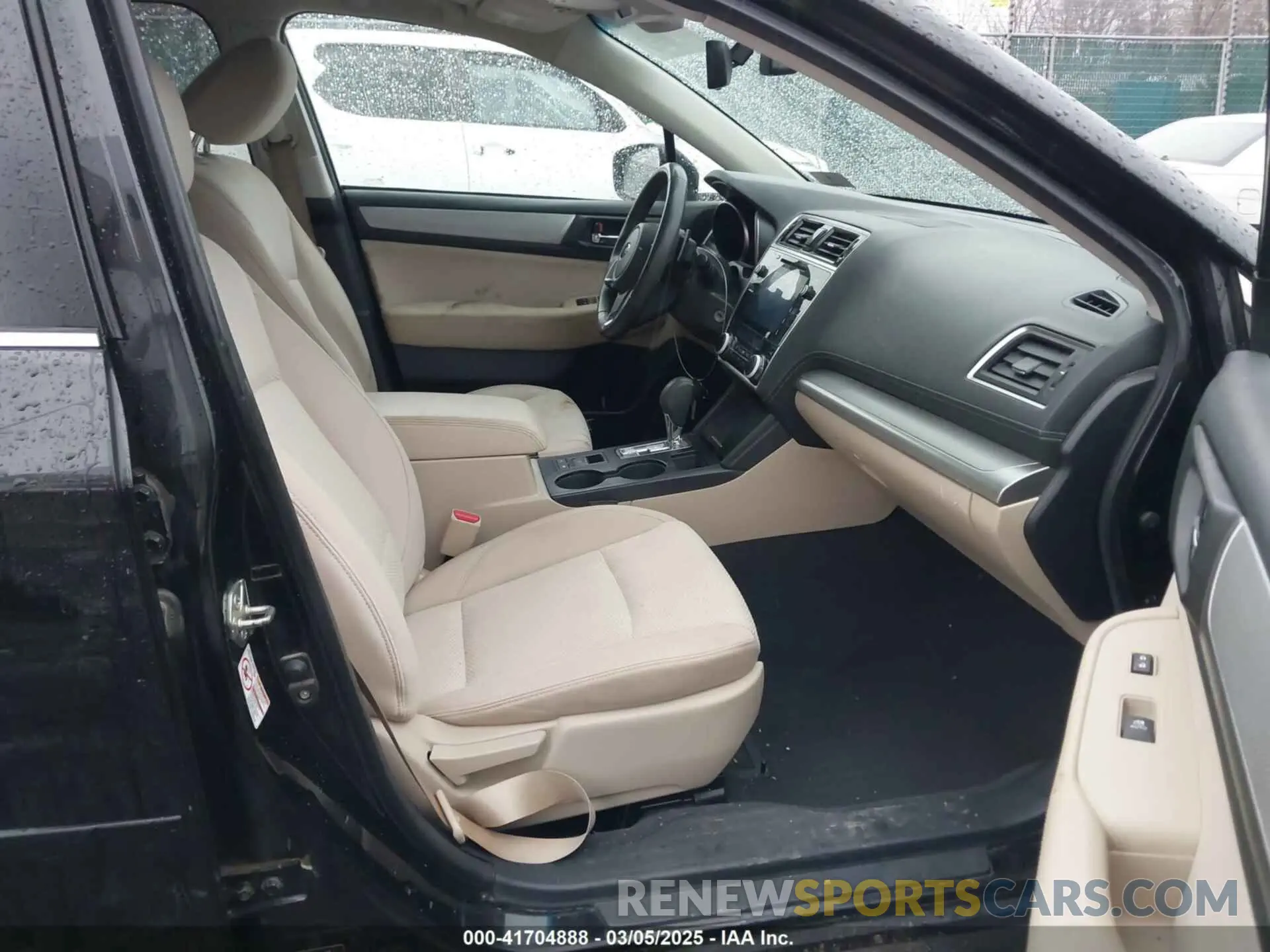 5 Photograph of a damaged car 4S4BSAHC8K3318470 SUBARU OUTBACK 2019
