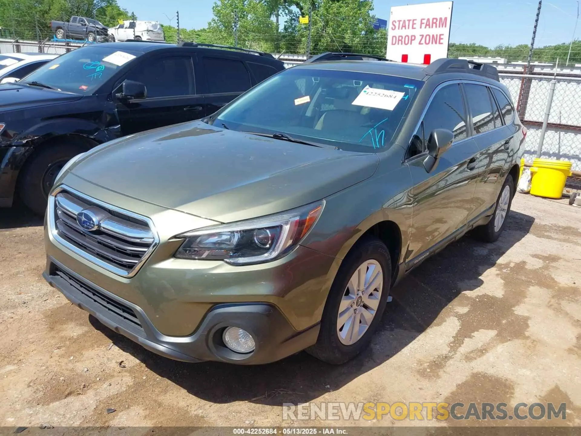 2 Photograph of a damaged car 4S4BSAHC8K3319392 SUBARU OUTBACK 2019