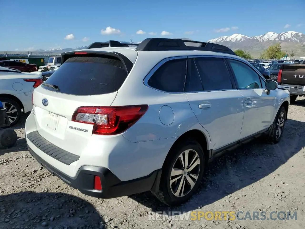 3 Photograph of a damaged car 4S4BSAJC0K3257464 SUBARU OUTBACK 2019